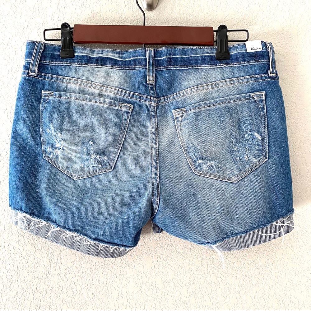 *SOLD* KanCan Estilo Distressed Jean Shorts - Picture 4 of 10